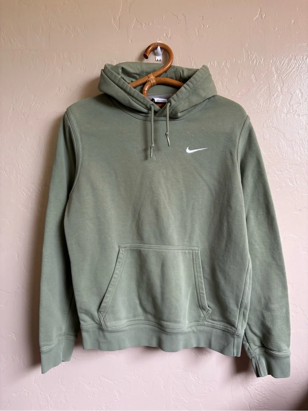 Nike classic swoosh